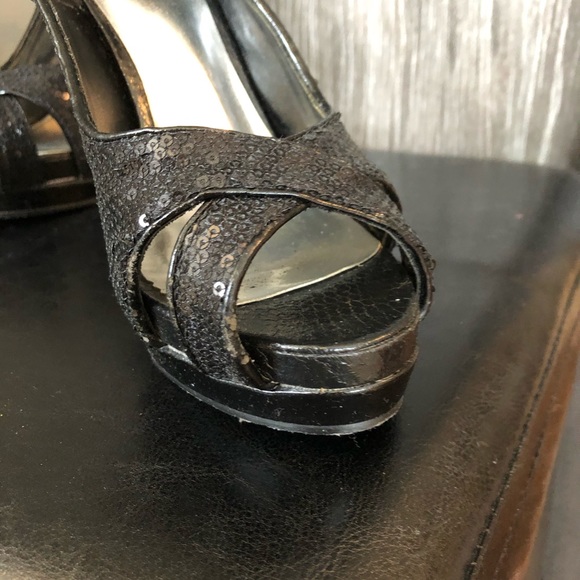 3 for 15 ๐ Spring Sequin Heels - Picture 2 of 7